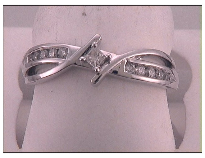 10kt White Gold 1/4ctw Diamond Bridal Ring